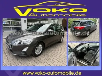 Gebraucht Ford Focus Business Edition 125 PS (91 kW) 2018 Grau Limousine