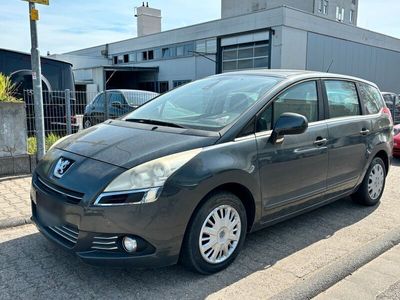 gebraucht Peugeot 5008 1.6 7-Sitze Panoramadach