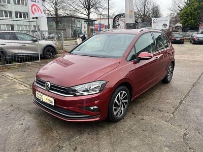 Begagnad VW Golf Sportsvan Join 131 HK (96 kW) 2019 Röd Minibuss