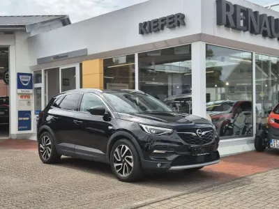 Gebraucht Opel Grandland X Ultimate 181 PS (133 kW) 2019 Schwarz SUV