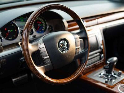 VW Phaeton