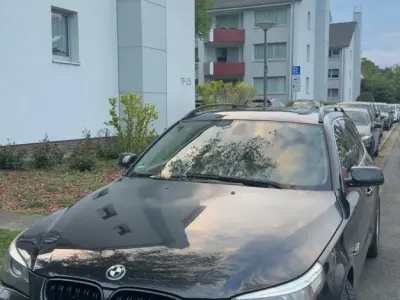 Gebraucht BMW 525 197 PS (144 kW) 2007 Schwarz Kombi