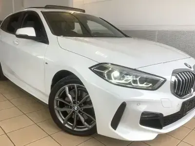 Gebraucht BMW 120 M Sport 178 PS (130 kW) 2021 Alpinweiss iii Kleinwagen