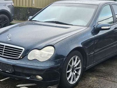 Mercedes C200