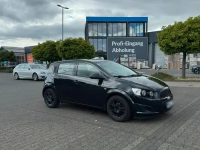 Gebraucht Chevrolet Aveo 69 PS (50 kW) 2012 Schwarz Kleinwagen