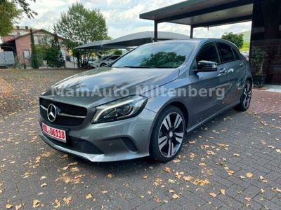 Gebraucht Mercedes A180 Night 109 PS (80 kW) 2017 Grau metallic Limousine