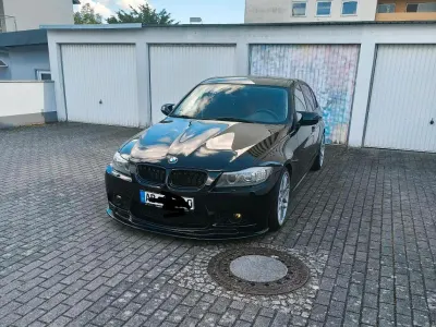 Gebraucht BMW 318 M Performance 143 PS (105 kW) 2011 Schwarz Limousine