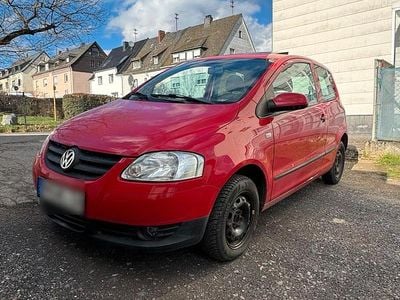 Gebraucht VW Fox 85 PS (62 kW) 2005 Rot Kleinwagen