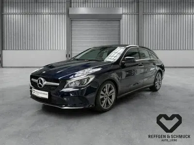 Gebraucht Mercedes CLA220 Shooting Brake Urban 177 PS (130 kW) 2016 Cavansitblau (metallic) Kombi