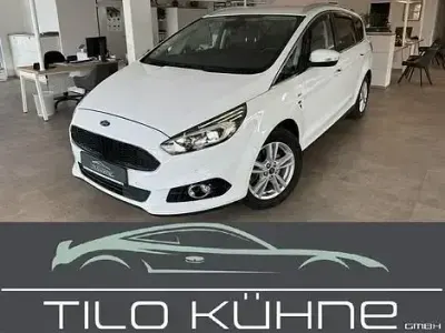 Gebraucht Ford S-MAX Titanium 160 PS (117 kW) 2016 Weiß Van / Kleinbus