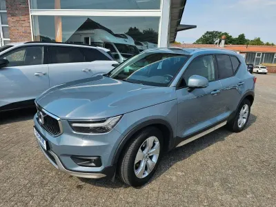 Gebraucht Volvo XC40 Momentum 150 PS (110 kW) 2019 Grau SUV