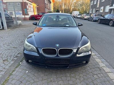 Gebraucht BMW 520 163 PS (119 kW) 2005 Blau Limousine