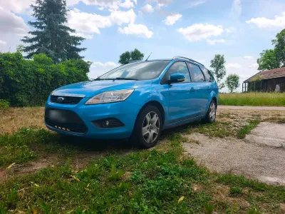 Gebraucht Ford Focus Titanium 109 PS (80 kW) 2010 Blau Kombi