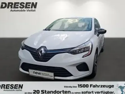 Gebraucht Renault Clio V Equilibre 67 PS (49 kW) 2023 Weiß Limousine