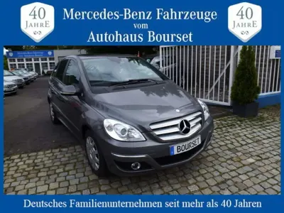 Gebraucht Mercedes B200 136 PS (100 kW) 2009 Grau Van / Kleinbus