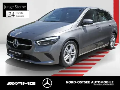 Gebraucht Mercedes B200 Advanced Plus 163 PS (119 kW) 2025 Metalliclack mountaingrau Van / Kleinbus