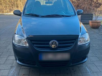 Gebraucht VW Fox 55 PS (40 kW) 2009 Grau Kleinwagen