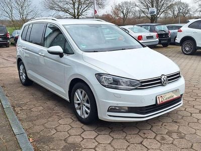 Gebraucht VW Touran Highline 150 PS (110 kW) 2017 Weiß Van / Kleinbus