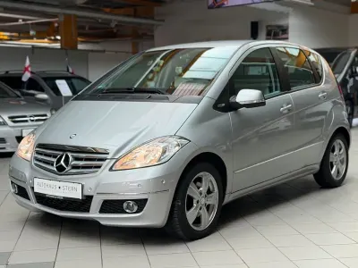 Gebraucht Mercedes A200 Avantgarde 140 PS (102 kW) 2010 Silber Limousine