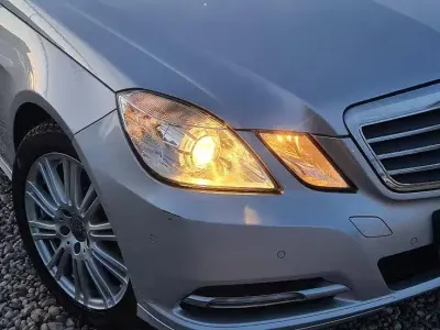Gebraucht Mercedes E300 252 PS (185 kW) 2012 Silber Kombi