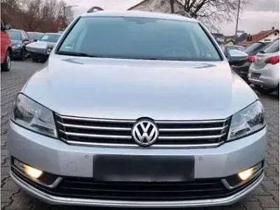 Gebraucht VW Passat 140 PS (102 kW) 2011 Silber Kombi