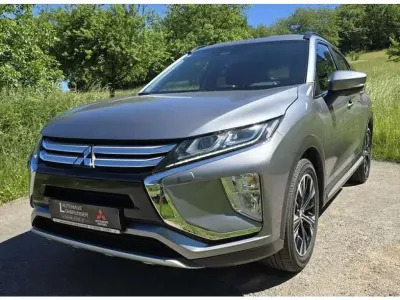 Gebraucht Mitsubishi Eclipse Cross Spirit 163 PS (119 kW) 2021 Platinumgrau (metallic) SUV