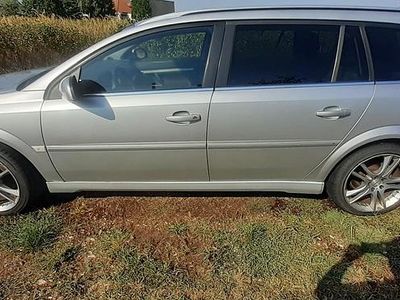 Gebraucht Opel Vectra 150 PS (110 kW) 2007 Silber Kombi