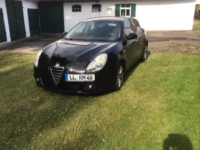 Gebraucht Alfa Romeo Giulietta 170 PS (125 kW) 2010 Schwarz Kleinwagen