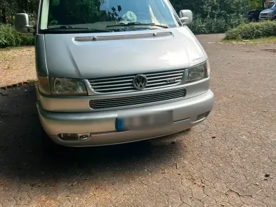 Gebraucht VW Multivan 105 PS (77 kW) 2002 Silber Van / Kleinbus