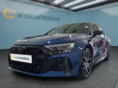 Neu Audi RS3 Sportback 400 PS (294 kW) 2025 Blau Kleinwagen