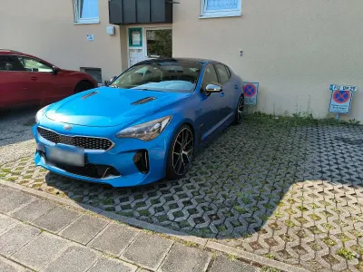 Gebraucht Kia Stinger GT 370 PS (272 kW) 2018 Blau Kleinwagen