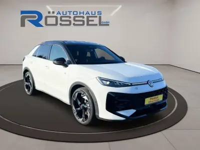 Używany VW T-Roc Cabriolet R-line 150 KM (110 kW) 2026 Biały SUV