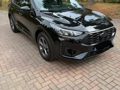 Gebraucht Ford Kuga ST-Line 186 PS (136 kW) 2024 Schwarz SUV