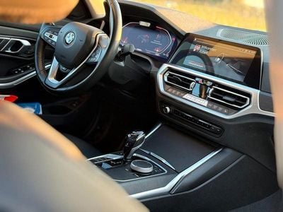Gebraucht BMW 320 Sport Line 190 PS (139 kW) 2021 Blau Limousine