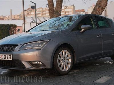 Grau Gebraucht 2015 Seat Leon Ecomotive Limousine | 9.800 €