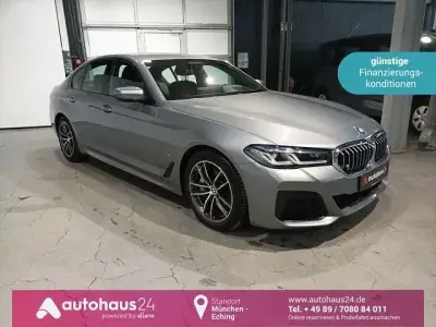 Usata BMW 530 M Sport 286 CV (210 kW) 2023 Grigio Berlina
