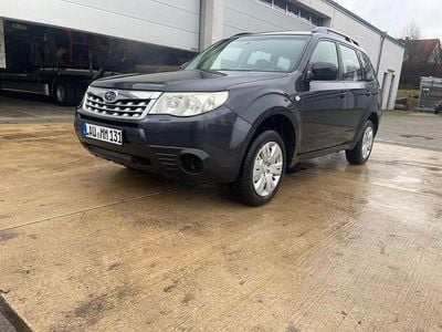 Schwarz Gebraucht 2012 Subaru Forester Active SUV | 9.500 € (Fairer Preis)