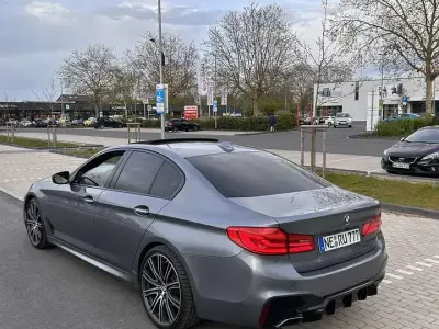 Gebraucht BMW 530 M Sport 252 PS (185 kW) 2017 Grau Limousine