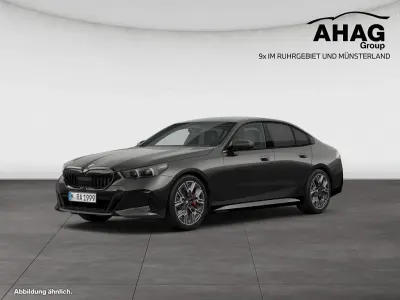 Neu BMW 540 M Sport 303 PS (222 kW) 2026 Schwarz Limousine