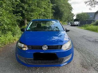Gebraucht VW Polo 60 PS (44 kW) 2012 Blau Kleinwagen