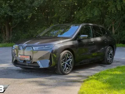 Gebraucht BMW iX Sport Line 239 kW (326 PS) 2022 Grau SUV