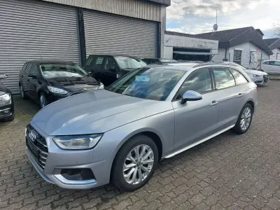 Używany Audi A4 Advanced 204 KM (150 kW) 2020 Srebrny Kombi