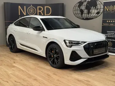 Gebraucht Audi e-tron Sportback Black Edition 300 kW (408 PS) 2022 Gletscherweiß metallic (metallic) SUV