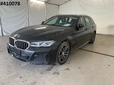 Gebraucht BMW 520 M Sport 190 PS (139 kW) 2022 Sophistograu brillanteffekt me Kombi