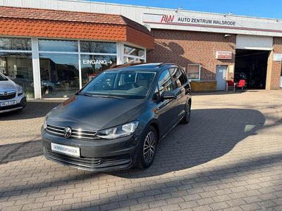 Gebraucht VW Touran Comfortline 150 PS (110 kW) 2021 Grau Van / Kleinbus