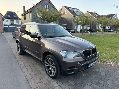Second-hand BMW X5 Exclusive 245 CP (180 kW) 2011 Maro SUV