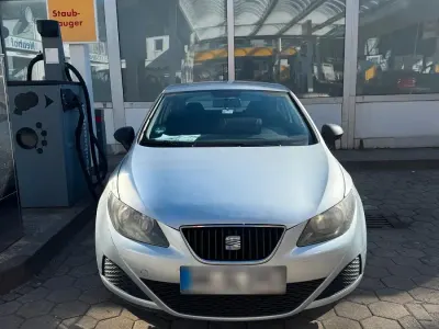 Gebraucht Seat Ibiza 70 PS (51 kW) 2011 Silber Kleinwagen