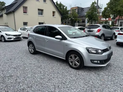 Gebraucht VW Polo Life 69 PS (50 kW) 2014 Silber Limousine