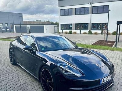 Porsche Panamera 4