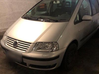 Usata VW Sharan 150 CV (110 kW) 2002 Argento Monovolume